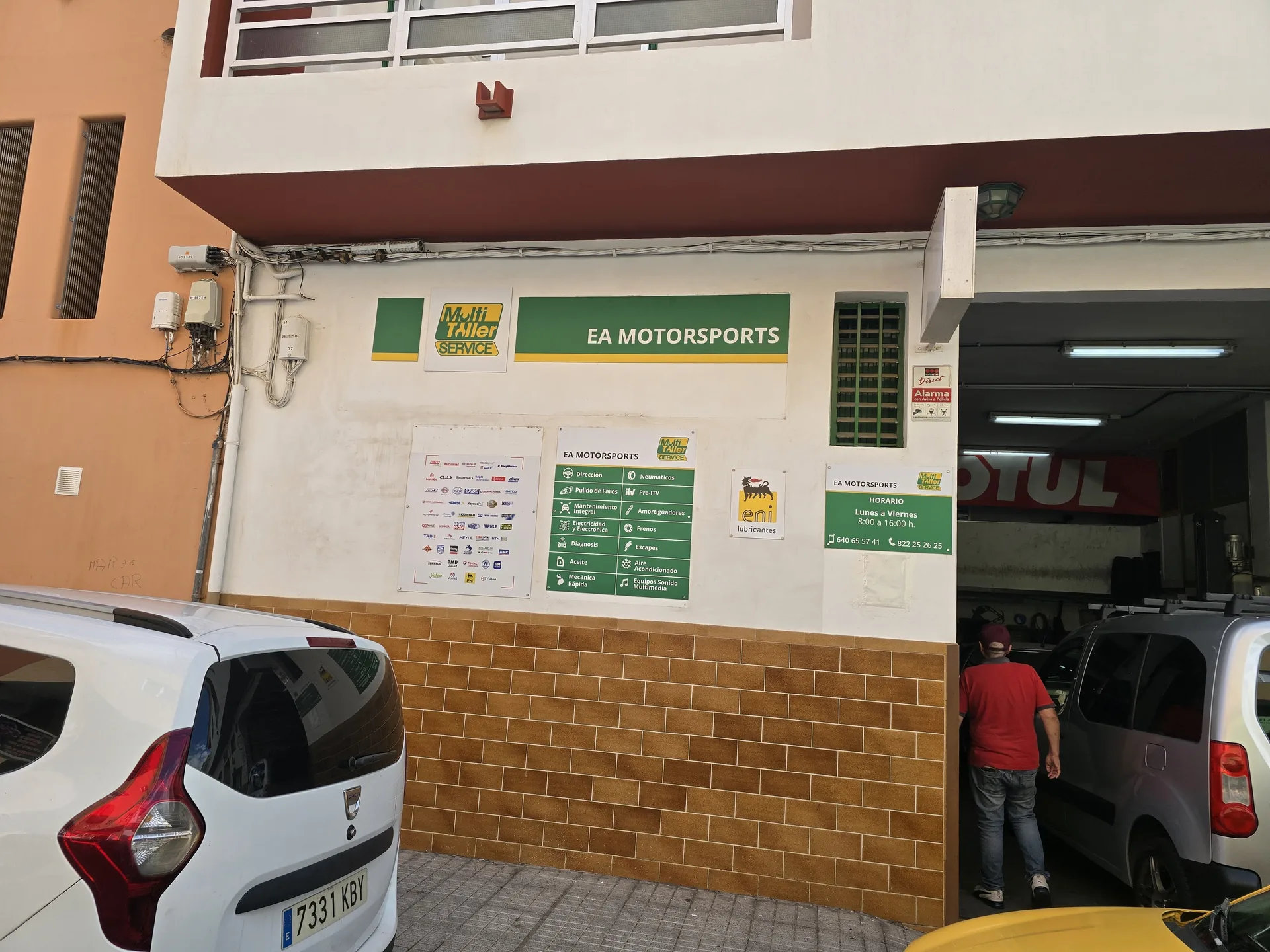 Rótulo comercial para fachada en Tenerife