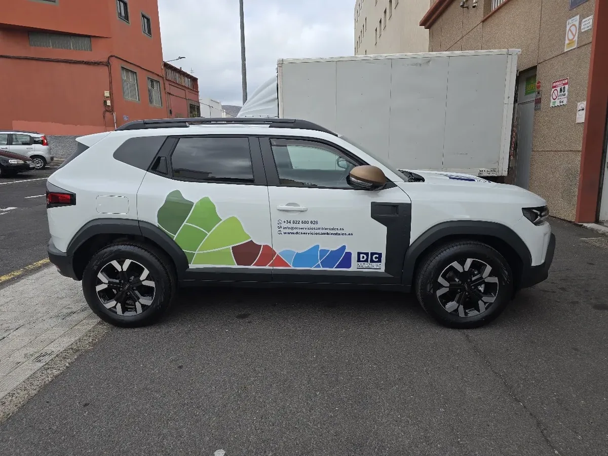 Rotulación de coche SUV comercial en Tenerife